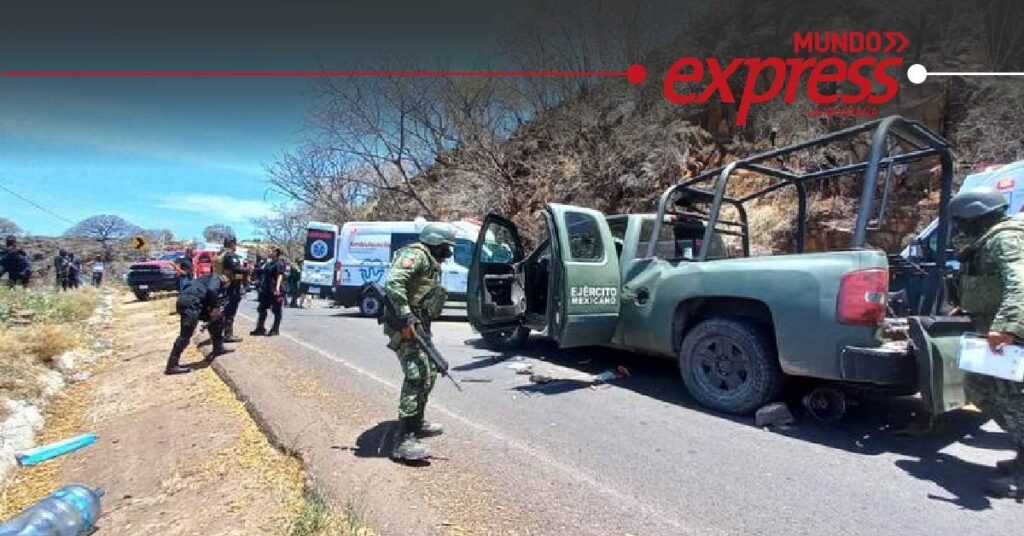 ¡Choque! Militares se accidentan en Atotonilco