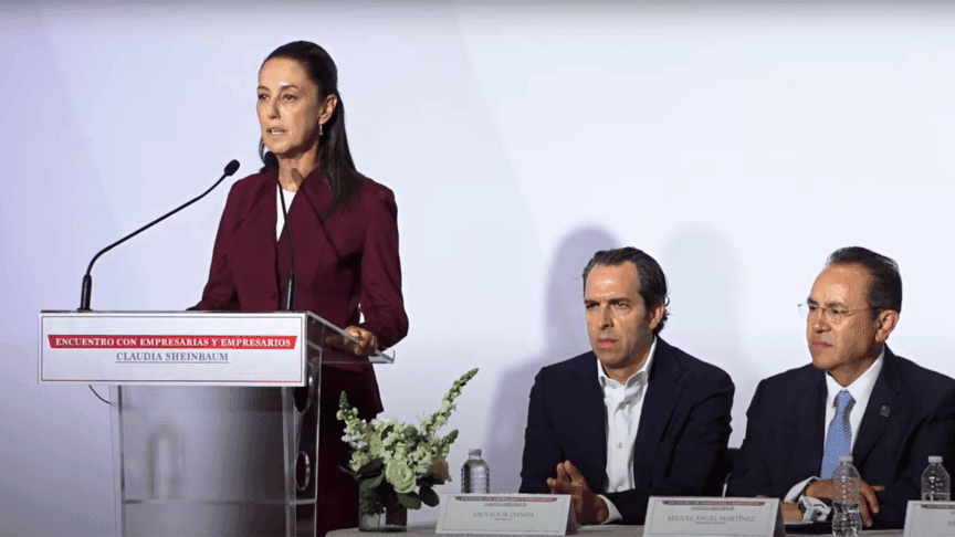 Claudia Sheinbaum se compromete a elevar el salario mínimo en México