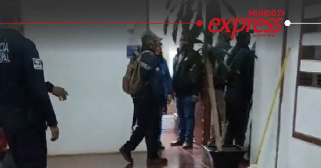 Liberan a 4 funcionarios detenidos en Huautla