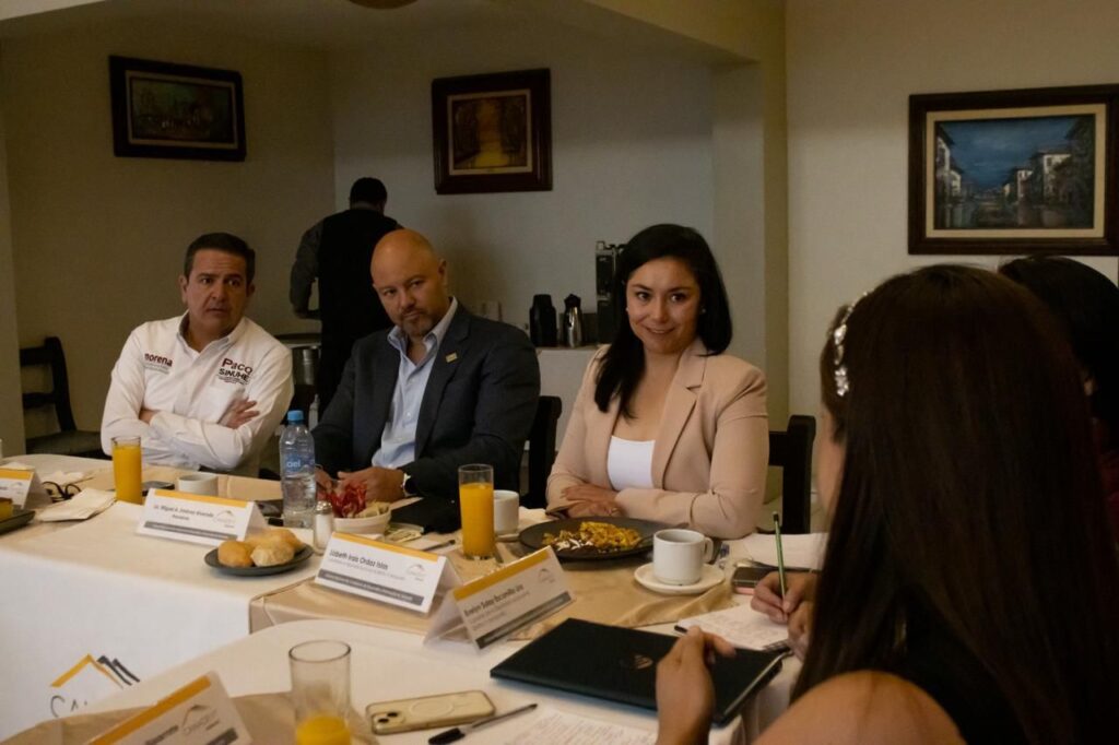 Liz Ordaz se compromete a mejorar el acceso a vivienda en Hidalgo