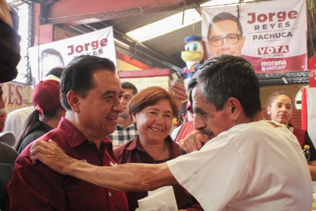 Andrés Velázquez resalta la importancia de los mercados de Pachuca