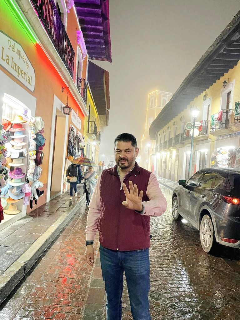 Edmundo Tejeda agradece el apoyo de los vecinos de Mineral del Monte