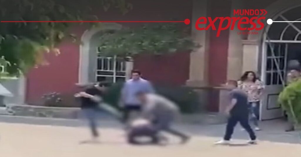 Golpean a repartidor frente a la presidencia de San Agustín Metzquititlán