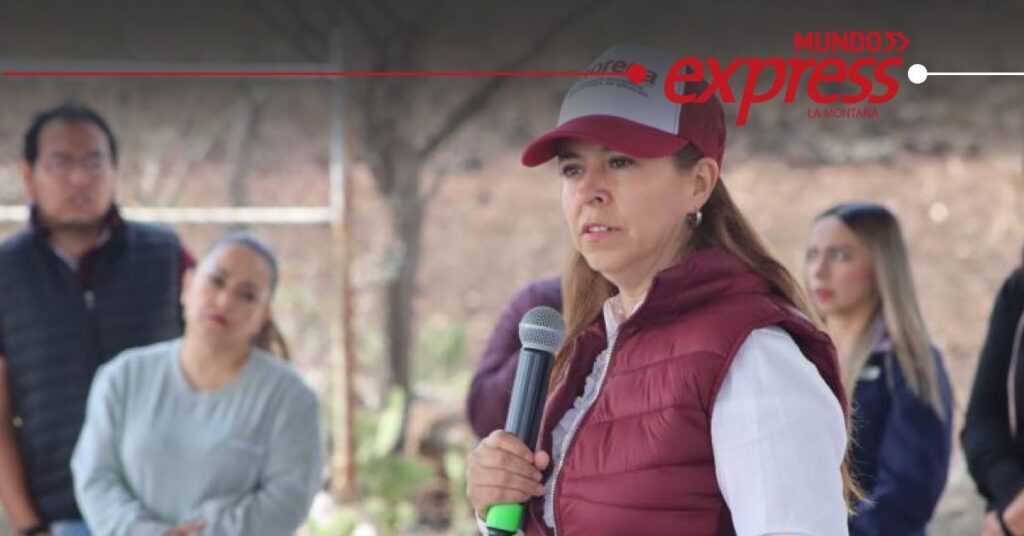 Norma Soberanes Reconoce la Labor de los Maestros en Atotonilco El Grande