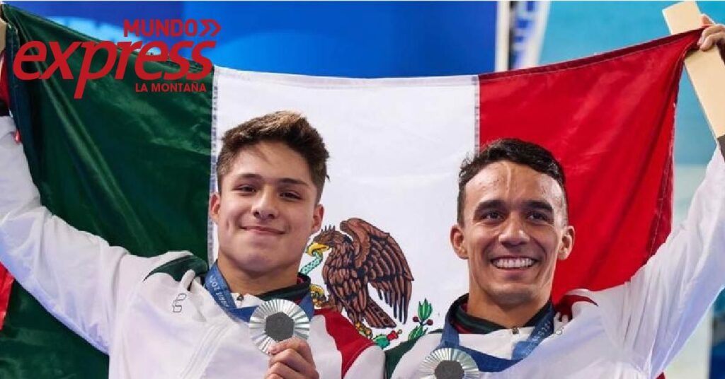 México obtiene medalla de plata en clavado sincronizado