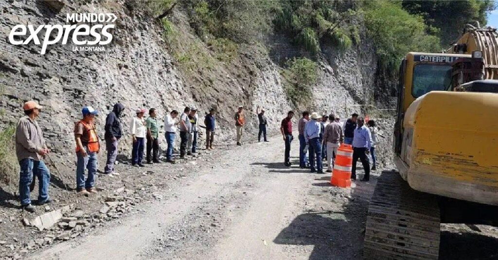 Llegan beneficios para familias huastecas en desarrollo urbano