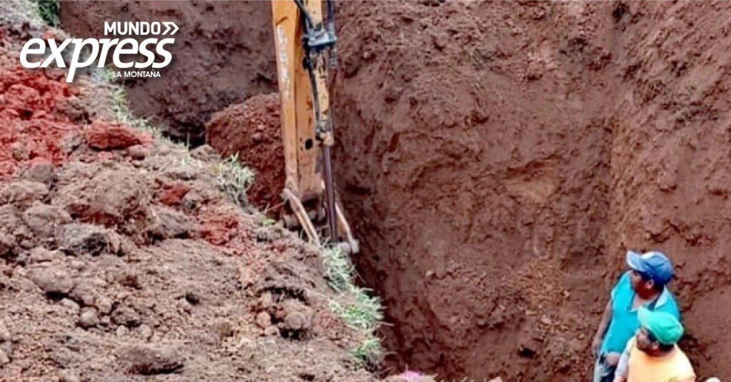 Alabañil muere sepultado en Tlanchinol