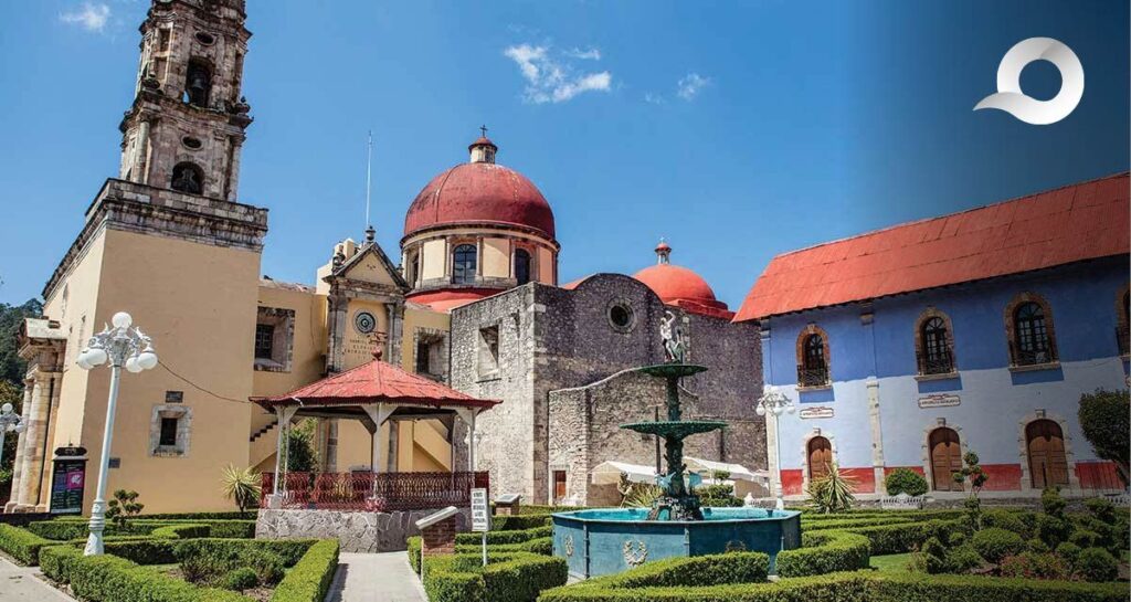 Mineral del Chico ilumina abril con un mágico espectáculo de video mapping en su iglesia