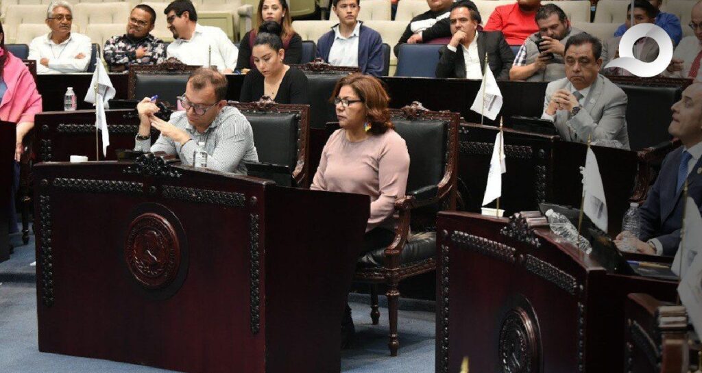María del Rosario Guerrero Martínez rinde protesta como diputada