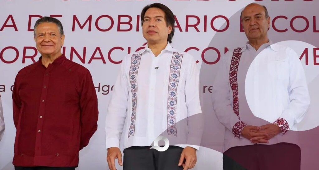 Entregan mobiliario escolar en Hidalgo que beneficiará a 200 escuelas con apoyo de Pemex